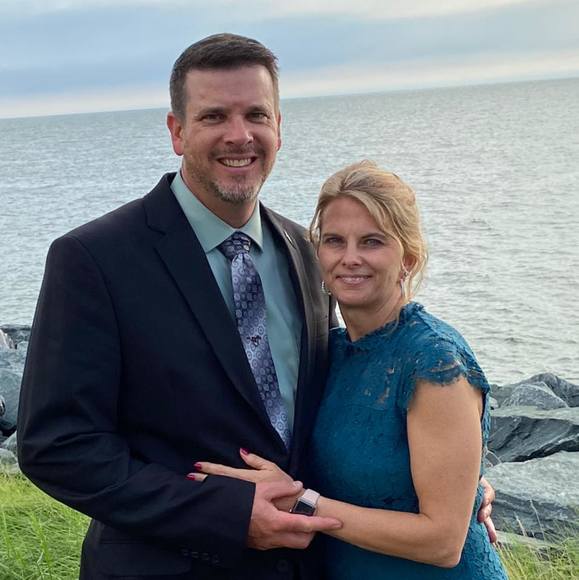 Profile Picture of Lisa Ullmann macwilliams (@lisamariemac99) on Poshmark