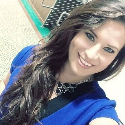 Profile Picture of Julia Elena Lopez (@JuliaLopezMo) on Twitter