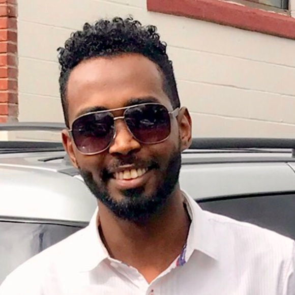 Profile Picture of Faris Ahmed (@faris_ahmed) on Poshmark