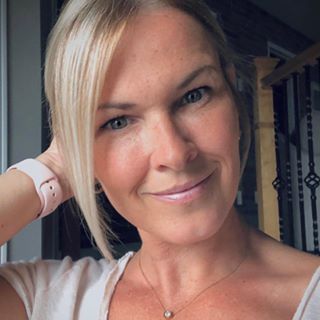 Profile Picture of Nathalie Hamel (@Nathalie-Hamel) on Facebook