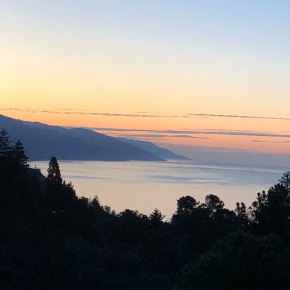 Profile Picture of Lyndsay Ruotolo (@etoille13) on Poshmark