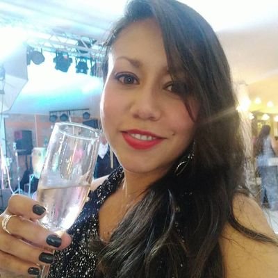 Profile Picture of Connie Muñoz (@Connie1618) on Twitter