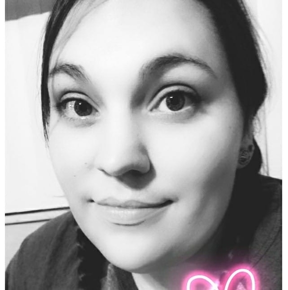 Profile Picture of Kristina Pescinski (@purpleangel7025) on Poshmark