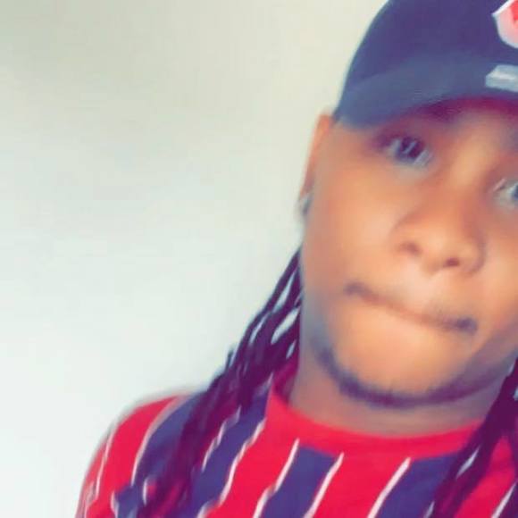 Profile Picture of Demond Thompson (@face5x) on Poshmark