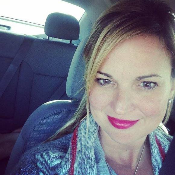 Profile Picture of Amy Yandell (@amyyandell) on Poshmark