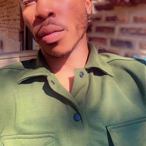 Profile Picture of Deandre Perkins (@das1gn) on Poshmark