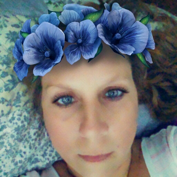 Profile Picture of Brandi Rouch (@brouch) on Poshmark