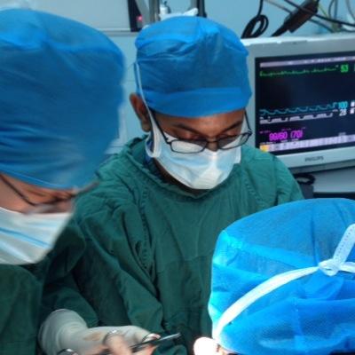 Profile Picture of Dr.Siddharth Anand (@sid8anand) on Twitter