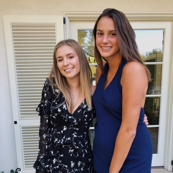 Profile Picture of Zoe Zaharias (@zoezaharias) on Poshmark