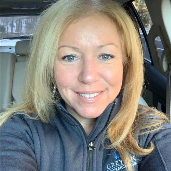 Profile Picture of Lori Goodell (@lorigdll) on Poshmark