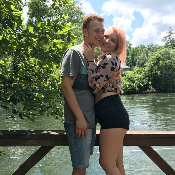 Profile Picture of Jacob Larson (@jayylord) on Poshmark