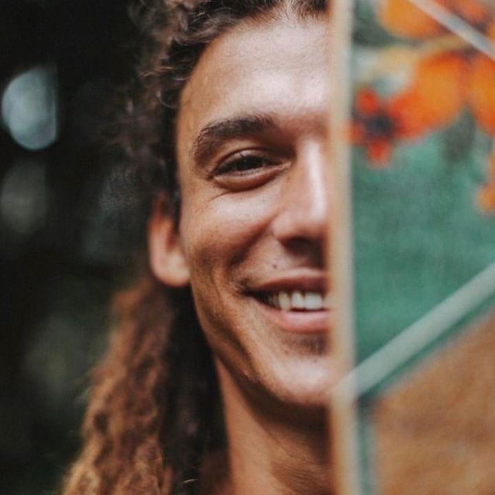 Profile Picture of Evan Broder (@evanbrodermusic) on Tiktok
