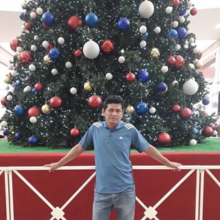 Profile Picture of Maximo Calderon (@maximo.calderon.140) on Facebook