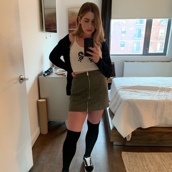 Profile Picture of Rachael Quinn (@rachaelquinn) on Poshmark