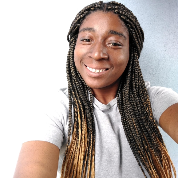 Profile Picture of Dairyonna James-guillory (@dairyonna) on Poshmark