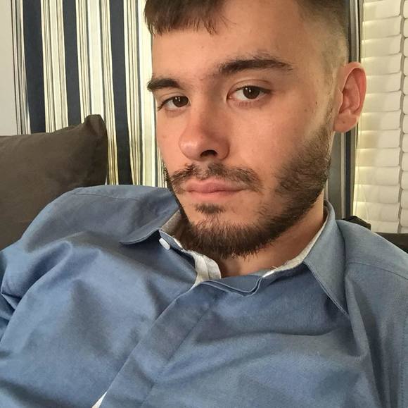 Profile Picture of Alex Bush (@aldobush) on Poshmark
