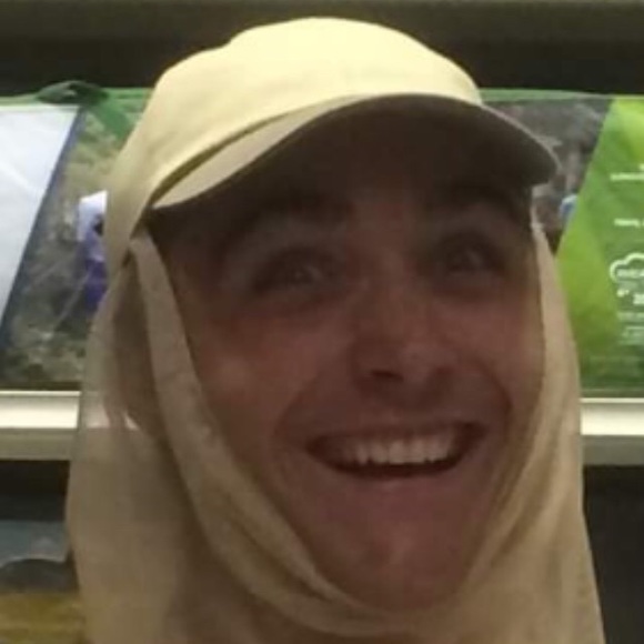 Profile Picture of Jeffrey Savard (@jeffreysavard) on Poshmark