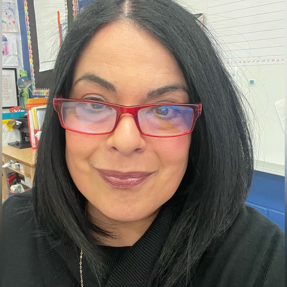 Profile Picture of Ethel Coffinas (@ethelcoffinas) on Poshmark