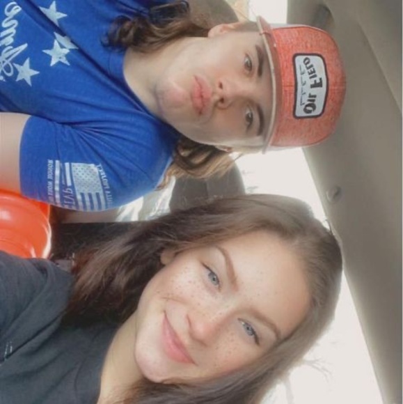 Profile Picture of Harmony Folstad (@folstadh02) on Poshmark