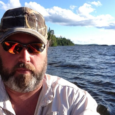 Profile Picture of Paul Chaney (@goldenticket101) on Twitter