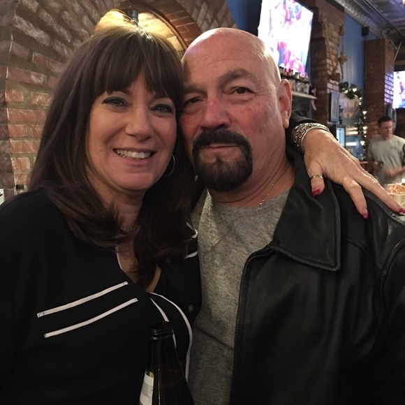 Profile Picture of Dina Piccioni (@dinapicc) on Poshmark