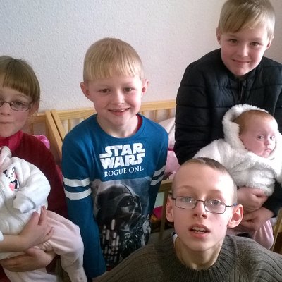 Profile Picture of Anne-Katrin Schroder (@daniel_hirte) on Twitter