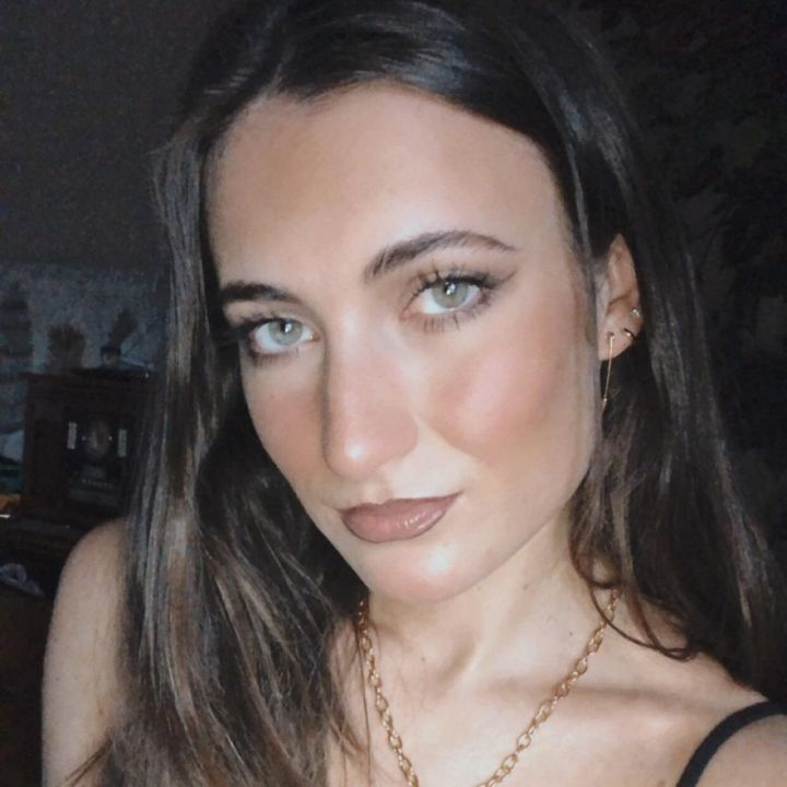 Profile Picture of Ginalese (@ginalesee) on Tiktok