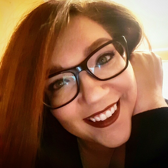 Profile Picture of Kim Buffham (@kjbuffham) on Poshmark