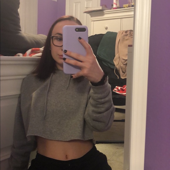 Profile Picture of Alena Castagliola (@castagliolaa) on Poshmark