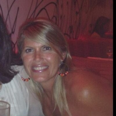 Profile Picture of Amy E Kemper Moore (@amyekmoore) on Twitter