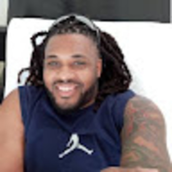 Profile Picture of Earl Addison (@jayson2104) on Poshmark
