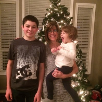 Profile Picture of Diane Thiessen (@dianeondaniel) on Twitter