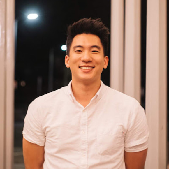 Profile Picture of Joseph Yao (@josephyao) on Poshmark