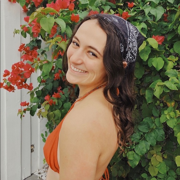 Profile Picture of Hope Hilsenrath (@hopehilsenrath) on Poshmark