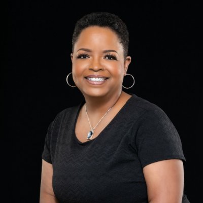 Profile Picture of Cassandra Warren (@casswarren22) on Twitter