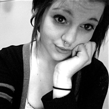 Profile Picture of Tori Spencer (@ToriTorispencer) on Twitter