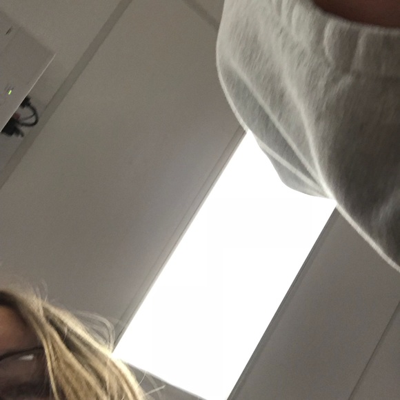 Profile Picture of Mackenzie Dugan (@mackenziedugan) on Poshmark