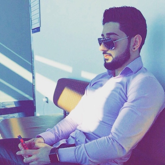 Profile Picture of Nino Chimon (@ninab_c) on Poshmark