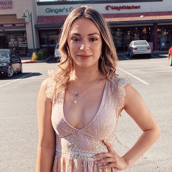 Profile Picture of Alyssa Felmann (@alyssa5678) on Poshmark