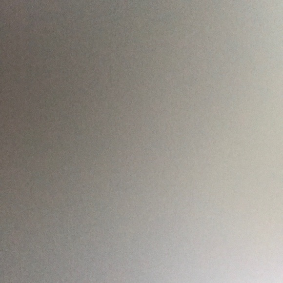 Profile Picture of Julia Piper (@juliapiperr) on Poshmark