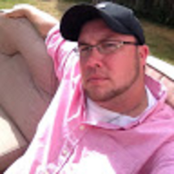 Profile Picture of Andrew Mccue (@andrewmccue) on Poshmark