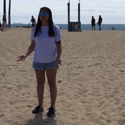 Profile Picture of Alejandra Caldera (@acaldera93) on Twitter