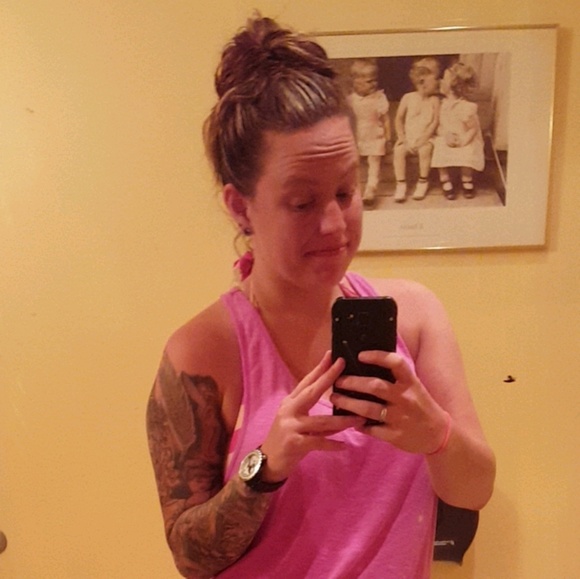 Profile Picture of Kendra Fegley (@kfegley47) on Poshmark