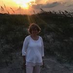 Profile Picture of Lisa Capps Lloyd (@_lisalloyd_) on Instagram
