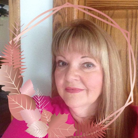 Profile Picture of Terry Crawford (@terryjean1) on Poshmark