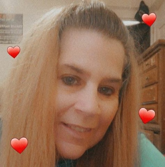 Profile Picture of Teena Rayson (@teenarayson2018) on Poshmark