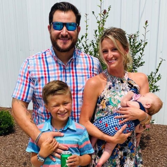 Profile Picture of Kellie Conklin (@kelliedenton53) on Poshmark