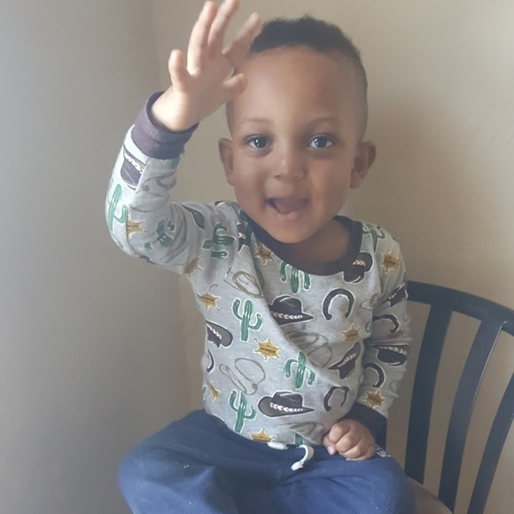 Profile Picture of Tanya Singleton (@tanvansingleton) on Poshmark