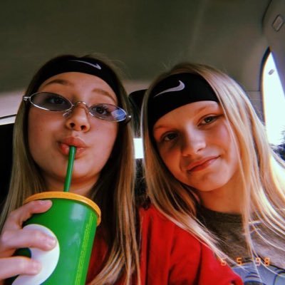 Profile Picture of Julia McMahon (@JuliaMc86907381) on Twitter