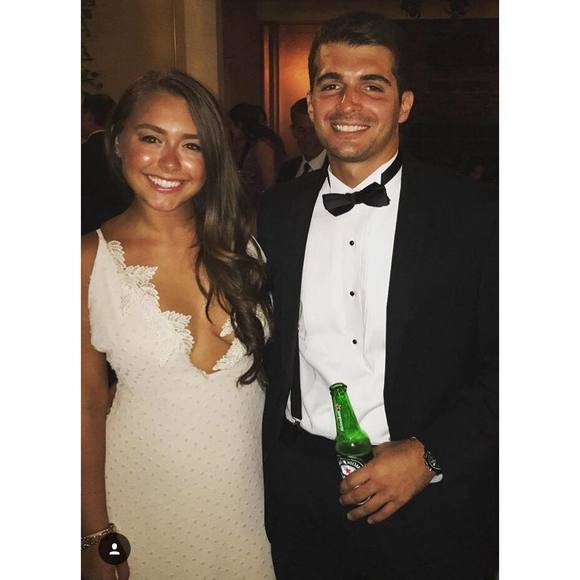 Profile Picture of Bianca Cersosimo (@biancacer92) on Poshmark